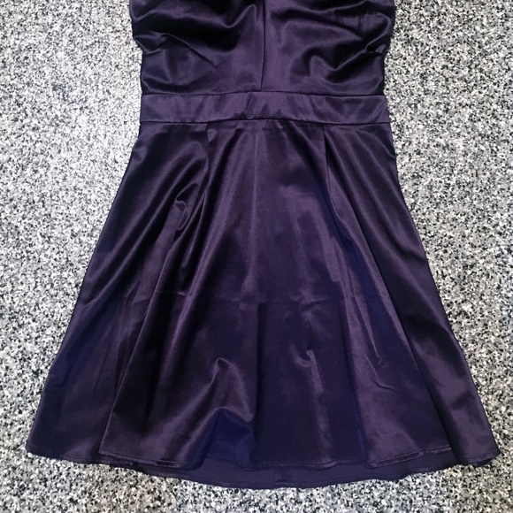 Smart Set ✦ Violet Unworn Satin Dress (size 8) - Picture 4 of 6